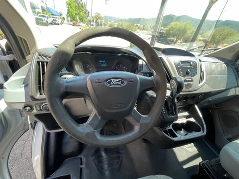 Used 2016 Ford Transit 250 130 Low Roof w/ Exterior Upgrade Package RWD image 15