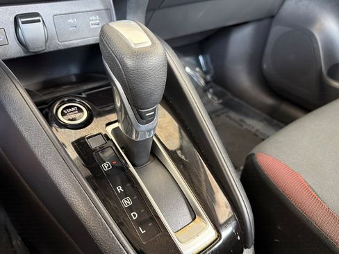 Used 2024 Nissan Versa SR FWD image 19