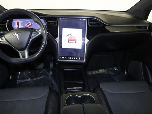 Used 2018 Tesla Model X 75D AWD/4WD image 10