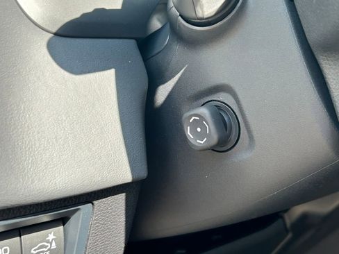 New 2026 Toyota Tundra Platinum AWD/4WD image 32