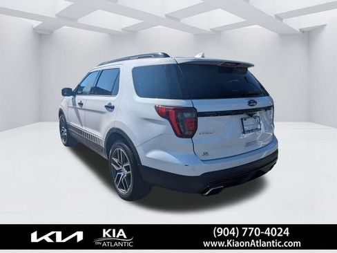 Used 2016 Ford Explorer Sport w/ Equipment Group 401A AWD/4WD image 5