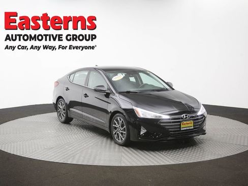 Used 2020 Hyundai Elantra Limited w/ Winter Weather Package FWD image 52