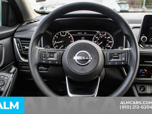 Used 2024 Nissan Rogue SV image 21