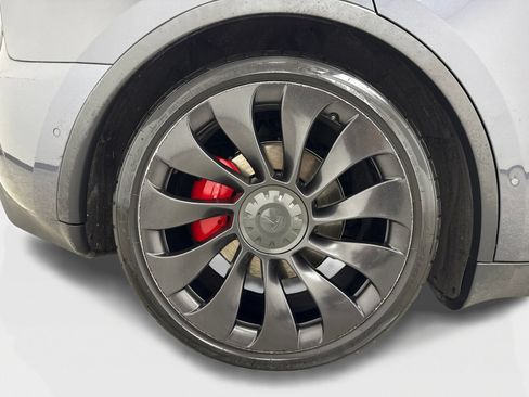 Used 2022 Tesla Model Y Performance AWD/4WD image 49