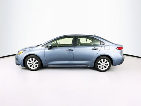 Used 2023 Toyota Corolla LE image 4
