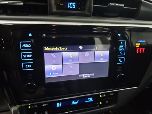 Used 2019 Toyota Corolla LE w/ Body Protection Package image 22