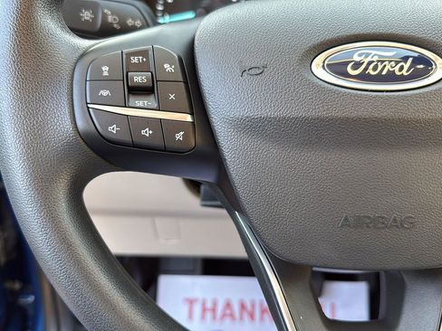 Used 2022 Ford Escape SE w/ SE Sport Appearance Package image 17