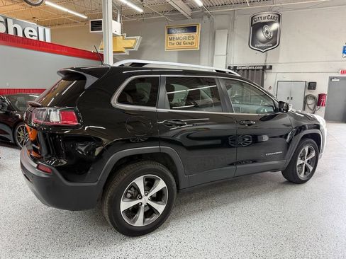 Used 2020 Jeep Cherokee Limited AWD/4WD image 5