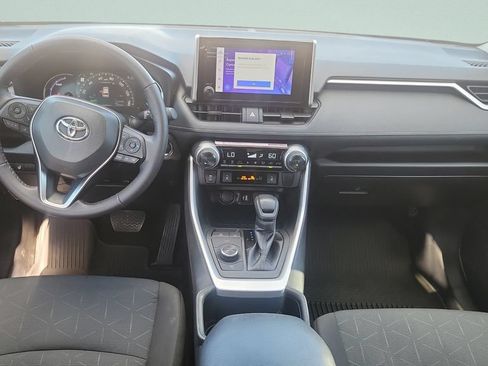 Certified 2025 Toyota RAV4 XLE w/ Convenience Package AWD/4WD image 11