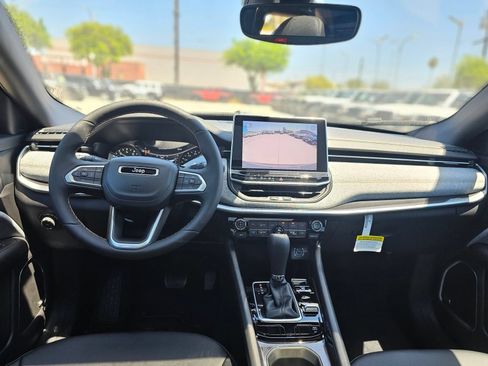 New 2026 Jeep Compass Latitude AWD/4WD image 24