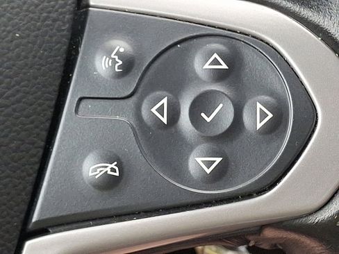 Used 2022 Chevrolet Colorado LT w/ LT Convenience Package image 22