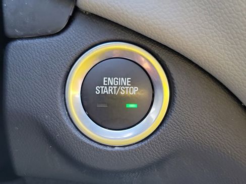 Certified 2023 Chevrolet Equinox LS w/ LS Convenience Package FWD image 25