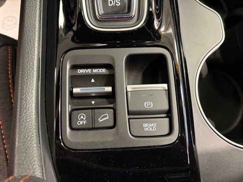 Used 2025 Honda Pilot Sport image 22