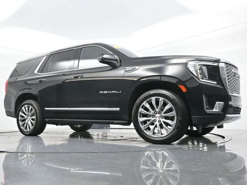 Used 2021 GMC Yukon Denali w/ Advanced Technology Package AWD/4WD image 53