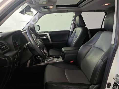 Certified 2020 Toyota 4Runner SR5 Premium w/ Moonroof Package AWD/4WD image 16