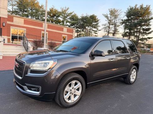 Used 2015 GMC Acadia SLE image 1