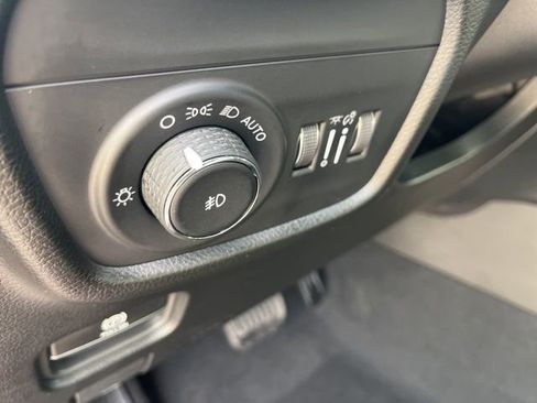 New 2025 Jeep Grand Cherokee Limited w/ Luxury Tech Group II image 14