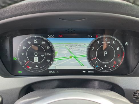 Used 2019 Jaguar F-PACE S image 30