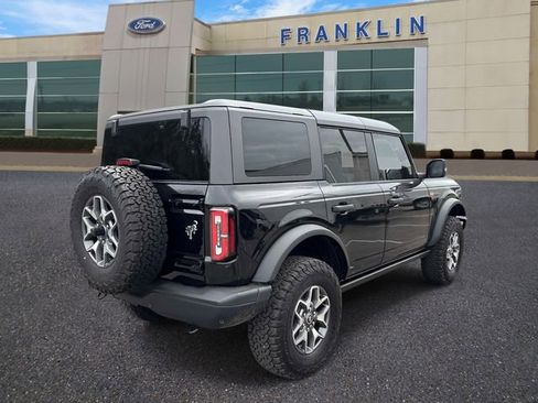 Used 2024 Ford Bronco Badlands image 7