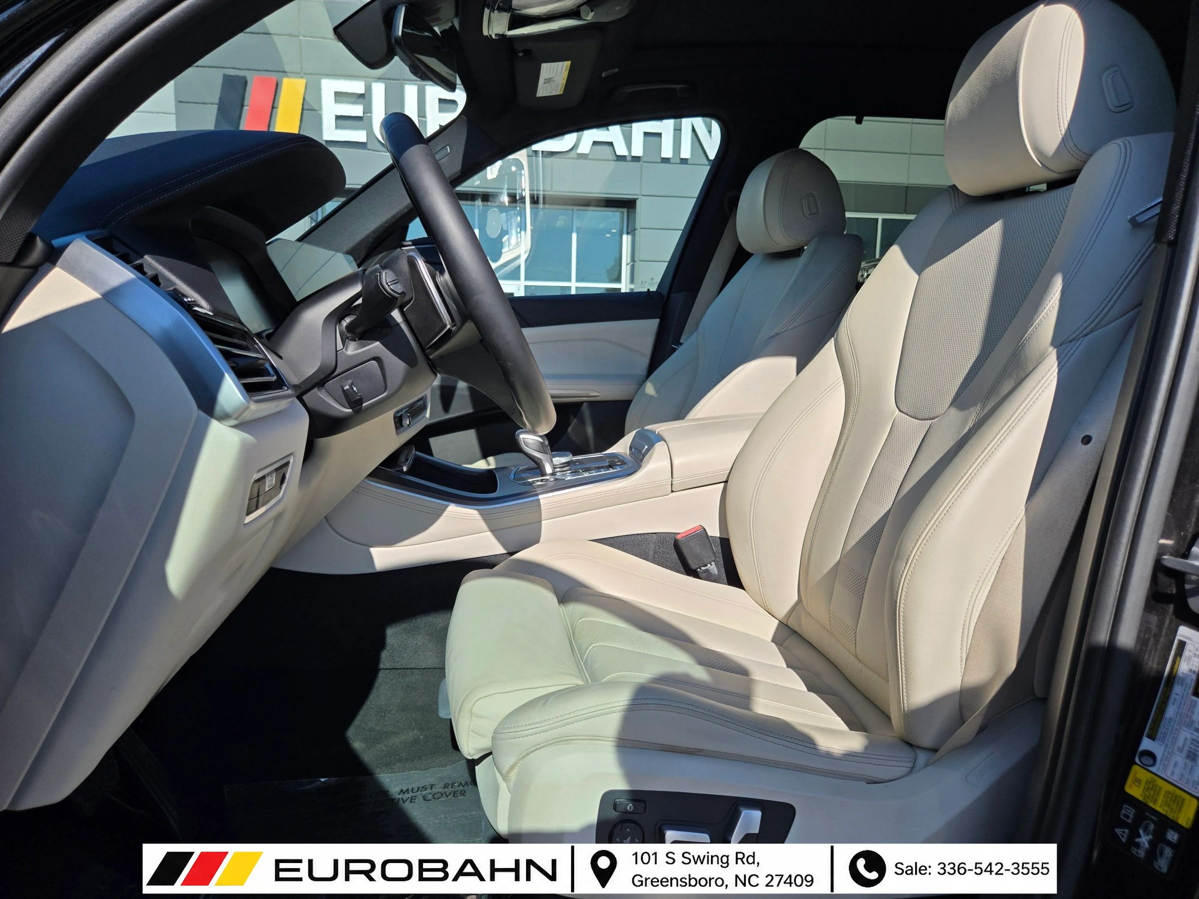 Used 2019 BMW X5 xDrive40i w/ Premium Package 2 AWD/4WD image 8