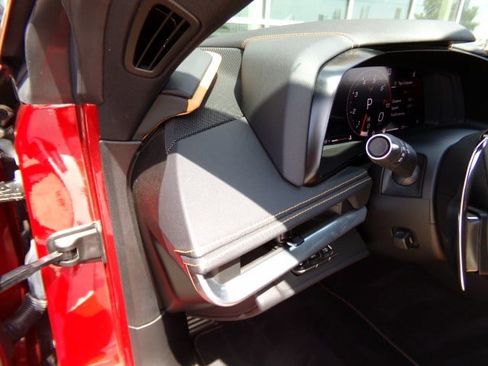 Used 2023 Chevrolet Corvette Stingray Preferred Cpe w/ Body-Color Dual Roof Package RWD image 16