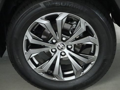 Used 2023 Toyota RAV4 XLE Premium AWD/4WD image 44