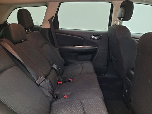 Used 2018 Dodge Journey SE w/ Popular Equipment Group image 19