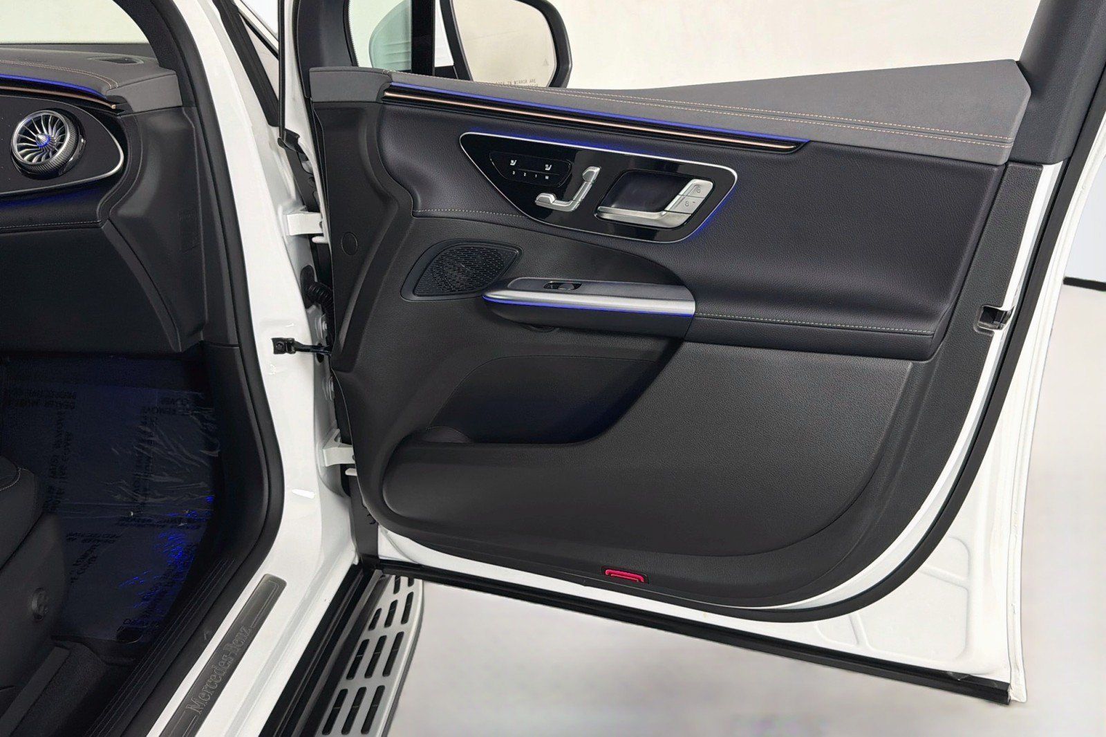 Certified 2026 Mercedes-Benz EQE 320 4MATIC SUV image 24