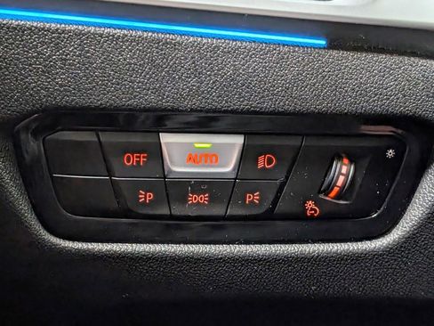 Used 2023 BMW i4 eDrive40 w/ M Sport Package image 29