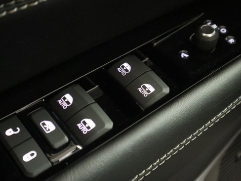 New 2026 Jeep Grand Wagoneer 4WD image 36