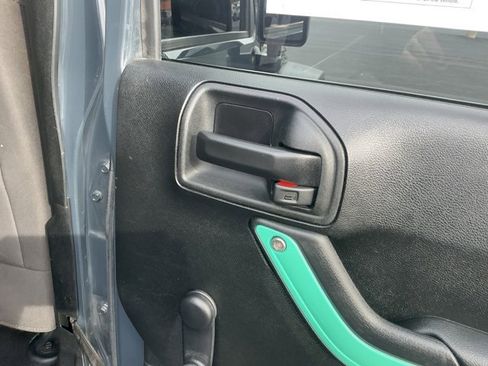 Used 2017 Jeep Wrangler Unlimited Sport w/ Connectivity Group image 25