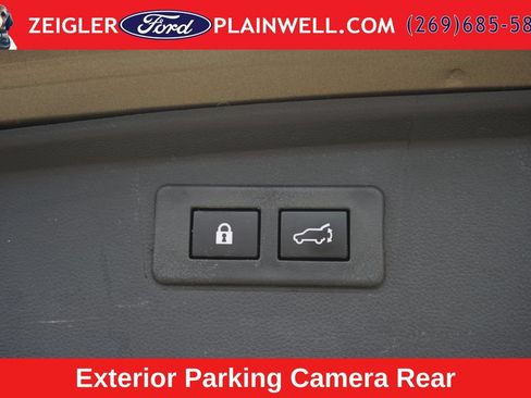 Used 2024 Subaru Outback Premium AWD/4WD image 11