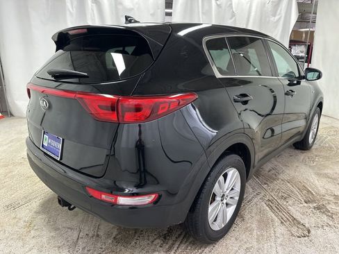 Used 2019 Kia Sportage LX image 5