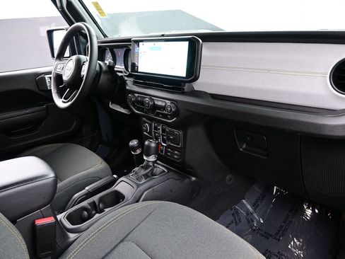 Used 2025 Jeep Wrangler Unlimited Sport S 4xe AWD/4WD image 16