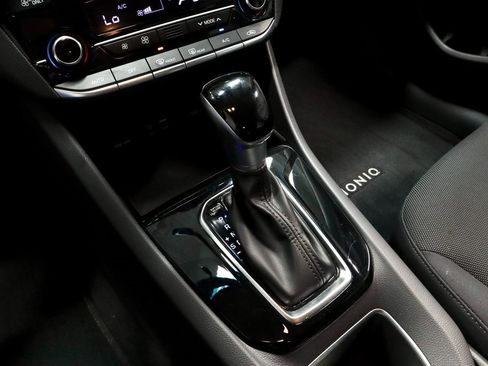 Used 2018 Hyundai Ioniq Blue image 33