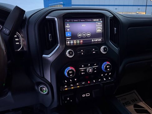 Used 2020 GMC Sierra 1500 Denali w/ Denali Ultimate Package image 13