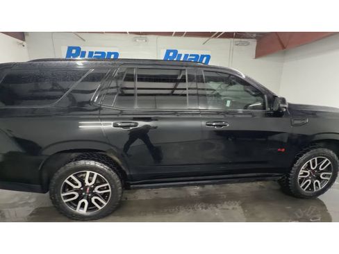 Certified 2023 GMC Yukon AT4 w/ AT4 Premium Package AWD/4WD image 9