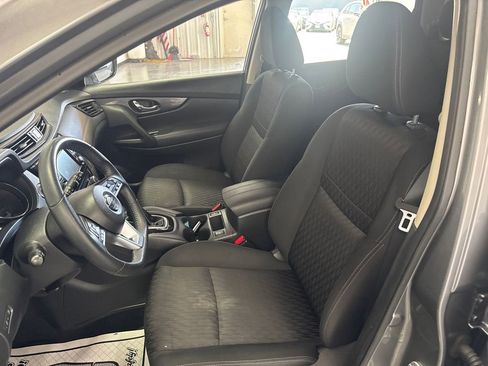 Used 2020 Nissan Rogue SV AWD/4WD image 9