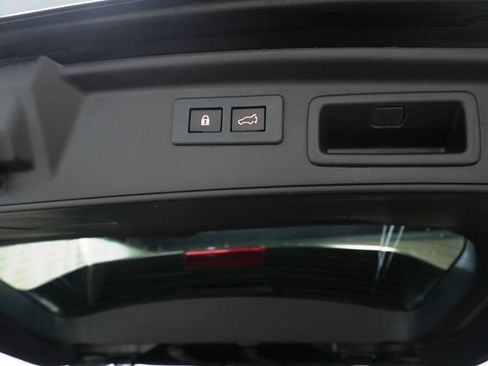 Used 2019 Subaru Forester Limited image 7