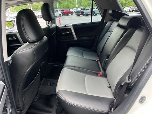 Used 2019 Toyota 4Runner SR5 Premium AWD/4WD image 22