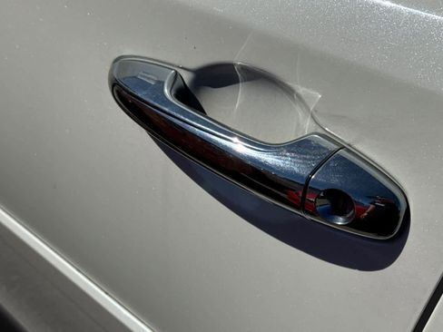 Used 2016 Toyota RAV4 Limited image 6