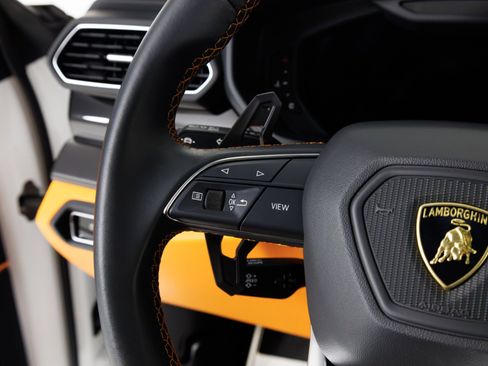 Used 2024 Lamborghini Urus S image 22