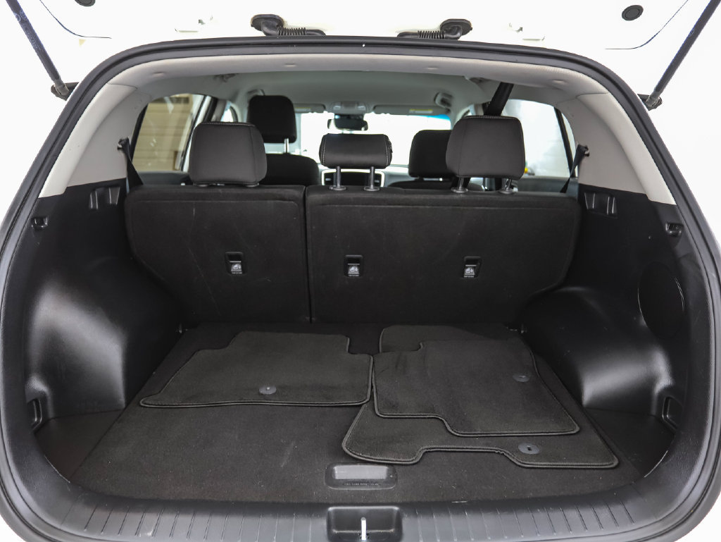 Used 2020 Kia Sportage LX AWD/4WD image 23