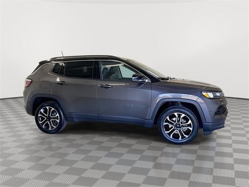 Used 2022 Jeep Compass Limited image 12