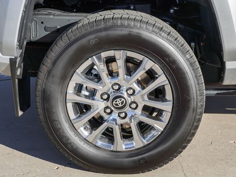 Certified 2025 Toyota Tacoma Limited image 11