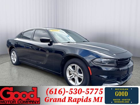 Used 2022 Dodge Charger SXT RWD image 1