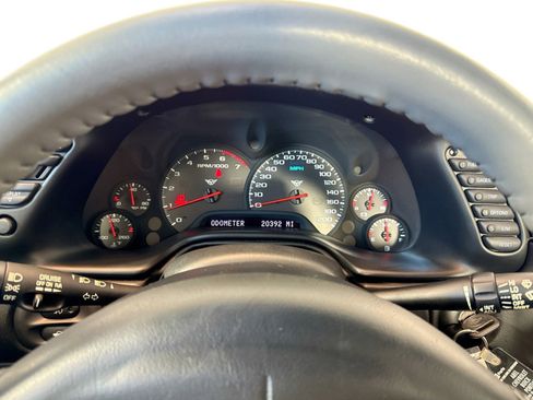 Used 2002 Chevrolet Corvette Convertible w/ Preferred Equipment Group2 image 16