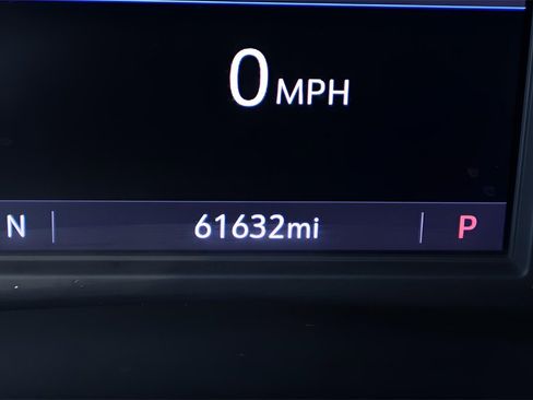 Used 2020 Buick Enclave Essence image 23