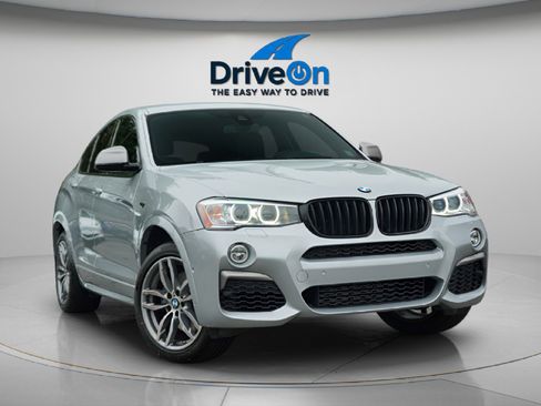Used 2018 BMW X4 M40i image 17