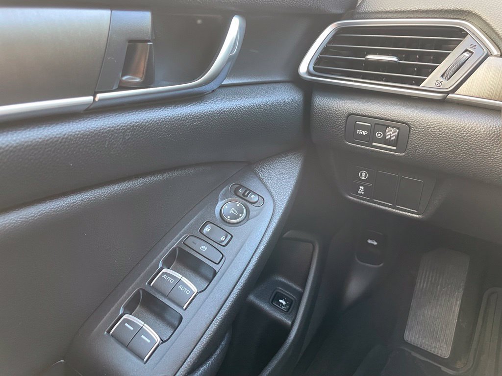 Certified 2019 Honda Accord LX image 13